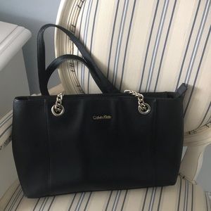Calvin Klein Leather Black satchel purse 👜👑